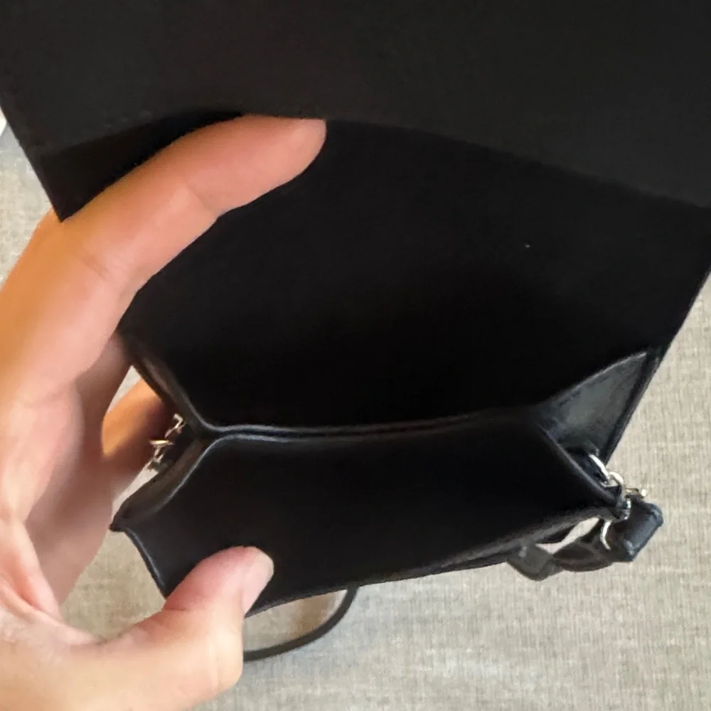 Vegan Leather Black Crossbody Bag - Picture 4 of 4